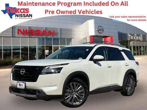 2023 Nissan Pathfinder SL 4WD