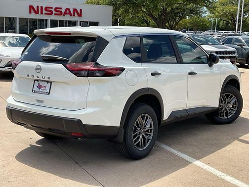 Glacier White 2026 Nissan Rogue S