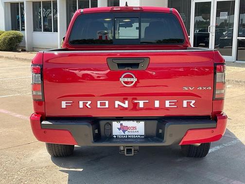 2022 Nissan Frontier SV
