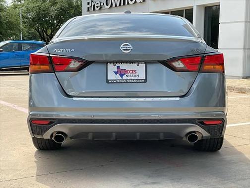2022 Nissan Altima SR FWD