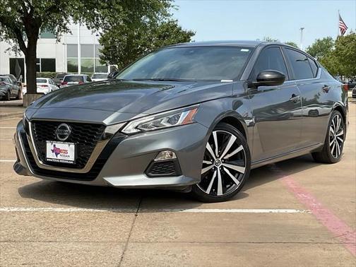 2022 Nissan Altima SR FWD