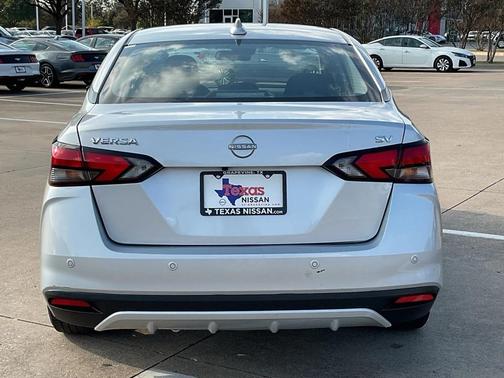 2023 Nissan Versa 1.6 SV