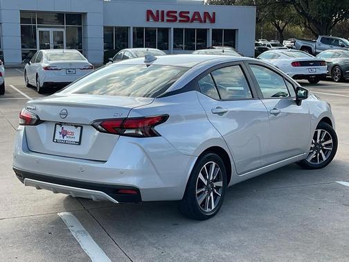 2023 Nissan Versa 1.6 SV
