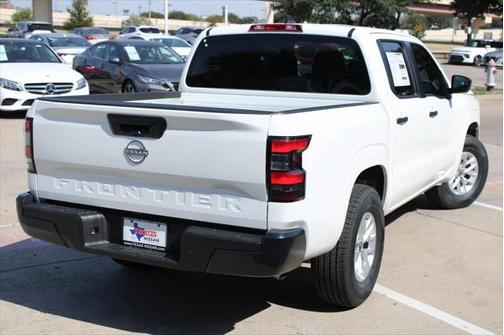 2025 Nissan Frontier S