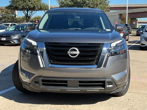 2024 Nissan Pathfinder SV FWD