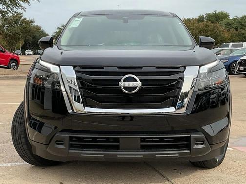 2025 Nissan Pathfinder S FWD