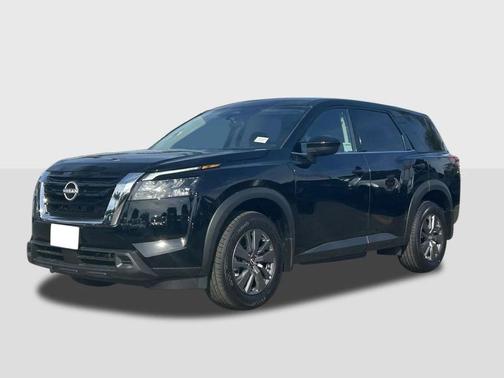 2025 Nissan Pathfinder S FWD