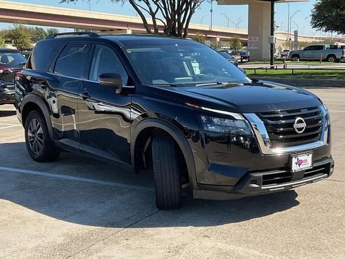 2024 Nissan Pathfinder SV FWD