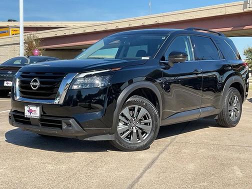 2024 Nissan Pathfinder SV FWD