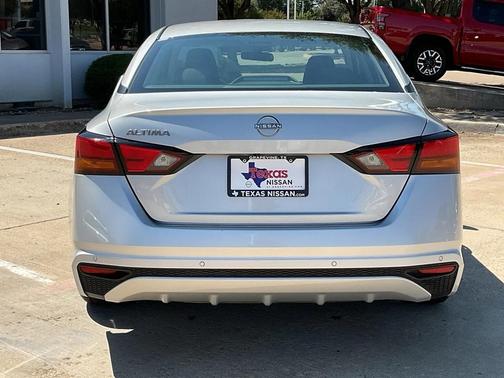 2024 Nissan Altima S FWD
