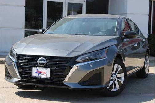 2025 Nissan Altima S FWD