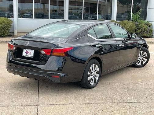 2023 Nissan Altima S FWD