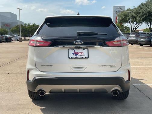 Star White Metallic Tri-Coat 2020 Ford Edge Titanium