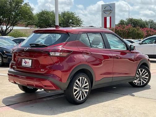 2024 Nissan Kicks SV