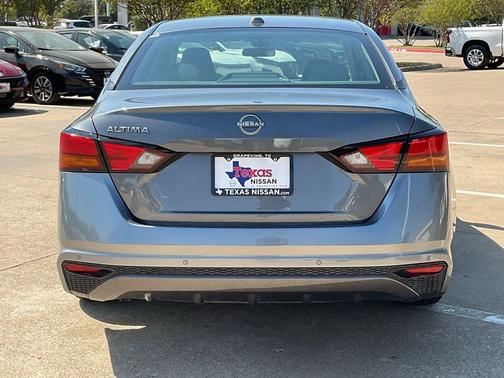 Gun Metallic 2025 Nissan Altima 2.5 SV