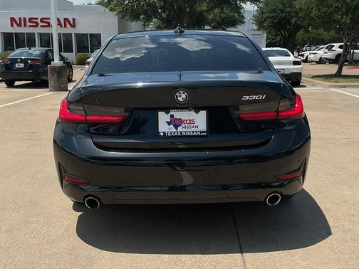 Black Sapphire Metallic 2021 BMW 330 330i