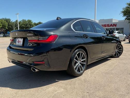 Black Sapphire Metallic 2021 BMW 330 330i