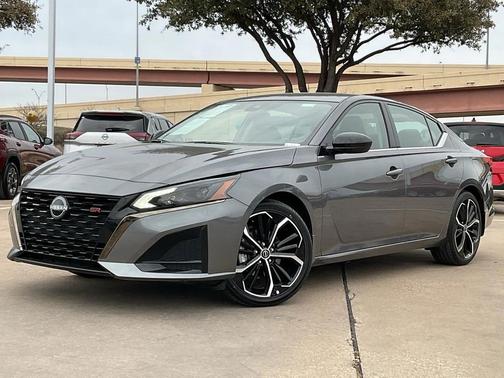 2025 Nissan Altima SR FWD