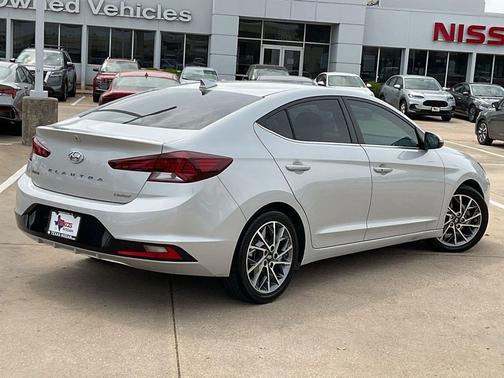 2020 Hyundai ELANTRA Limited