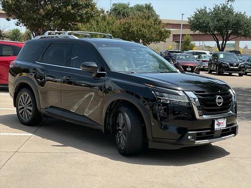 2023 Nissan Pathfinder SL FWD