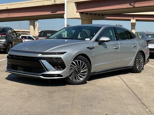 2024 Hyundai SONATA Hybrid SE