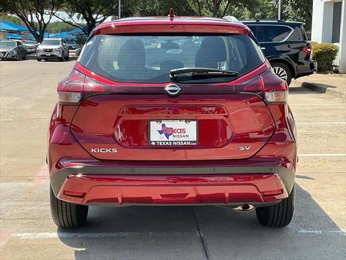 2024 Nissan Kicks SV