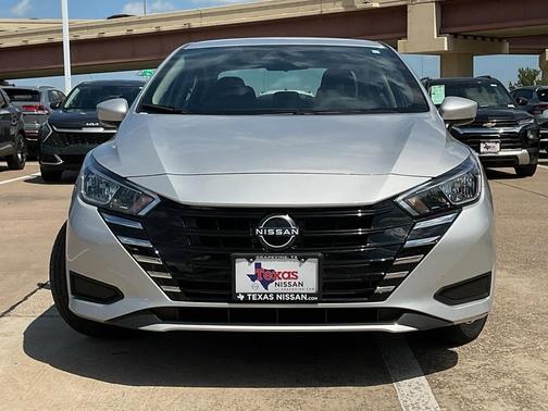 2023 Nissan Versa 1.6 SV