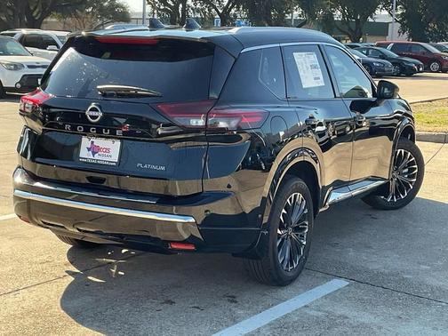 2025 Nissan Rogue Platinum
