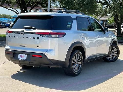 2022 Nissan Pathfinder SV 2WD
