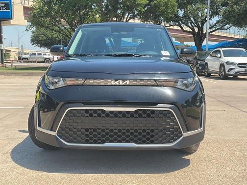 Fusion Black 2025 Kia Soul LX