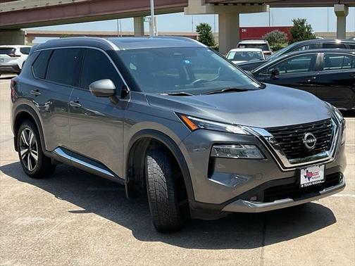 2022 Nissan Rogue SL