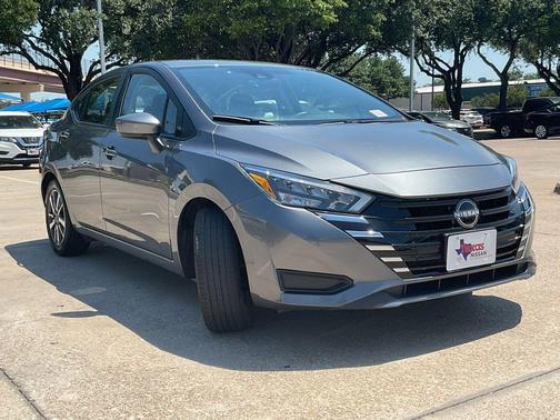 Gun Metallic 2025 Nissan Versa 1.6 SV
