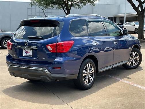 2017 Nissan Pathfinder SV