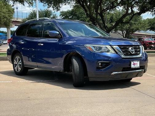 2017 Nissan Pathfinder SV
