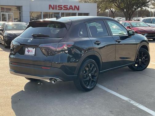 2025 Honda HR-V 2WD Sport