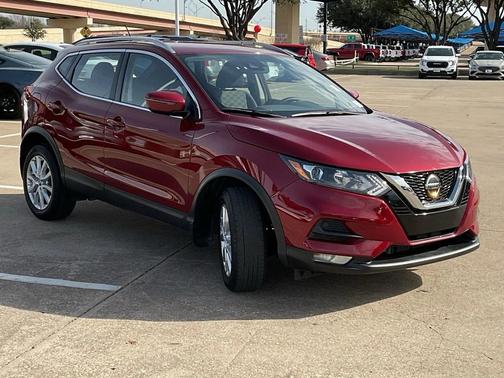 2022 Nissan Rogue Sport SV