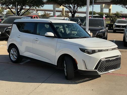 2024 Kia Soul LX