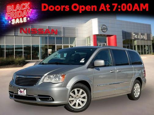 2016 Chrysler Town & Country Touring