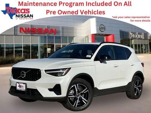 2024 Volvo XC40 B5 Core