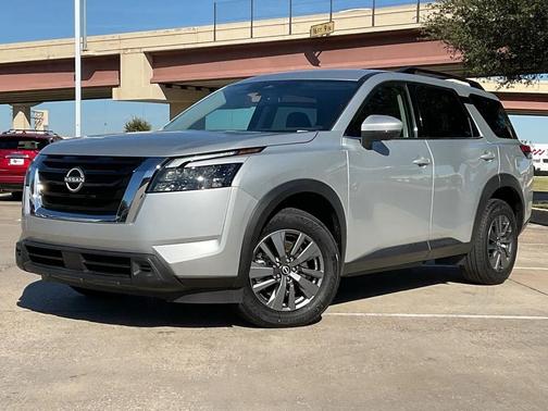 2024 Nissan Pathfinder SV FWD