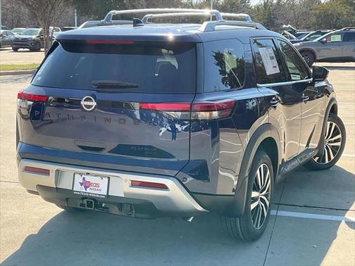 2025 Nissan Pathfinder Platinum 4WD