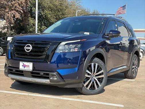2025 Nissan Pathfinder Platinum 4WD