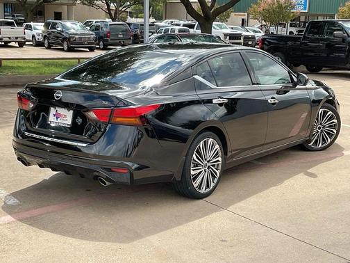 2023 Nissan Altima 2.5 SL
