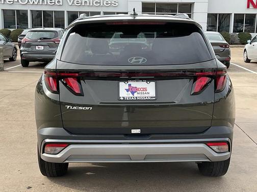 2025 Hyundai TUCSON SEL