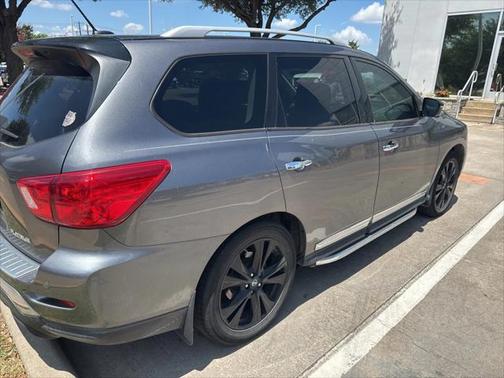 2017 Nissan Pathfinder Platinum
