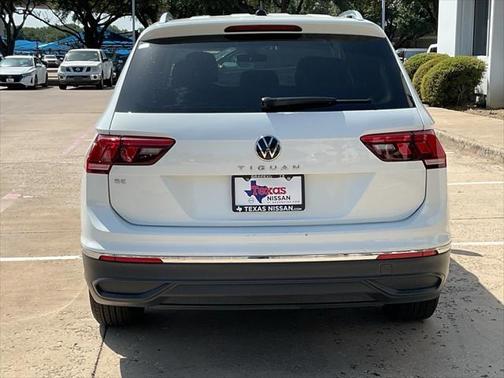 2024 Volkswagen Tiguan 2.0T SE