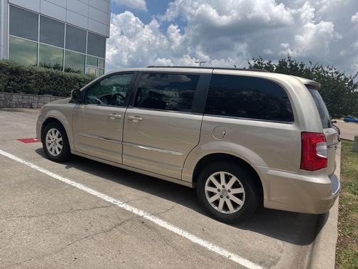 Cashmere/Sandstone Pearlcoat 2014 Chrysler Town & Country Touring