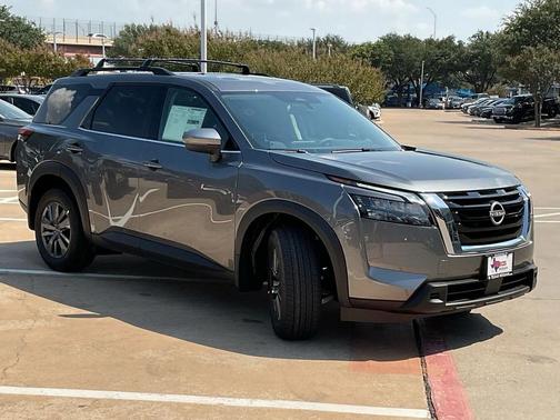 2025 Nissan Pathfinder SV FWD
