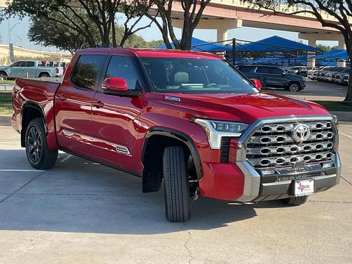2025 Toyota Tundra Hybrid Platinum