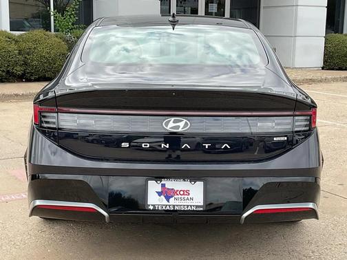 2024 Hyundai SONATA Hybrid SE